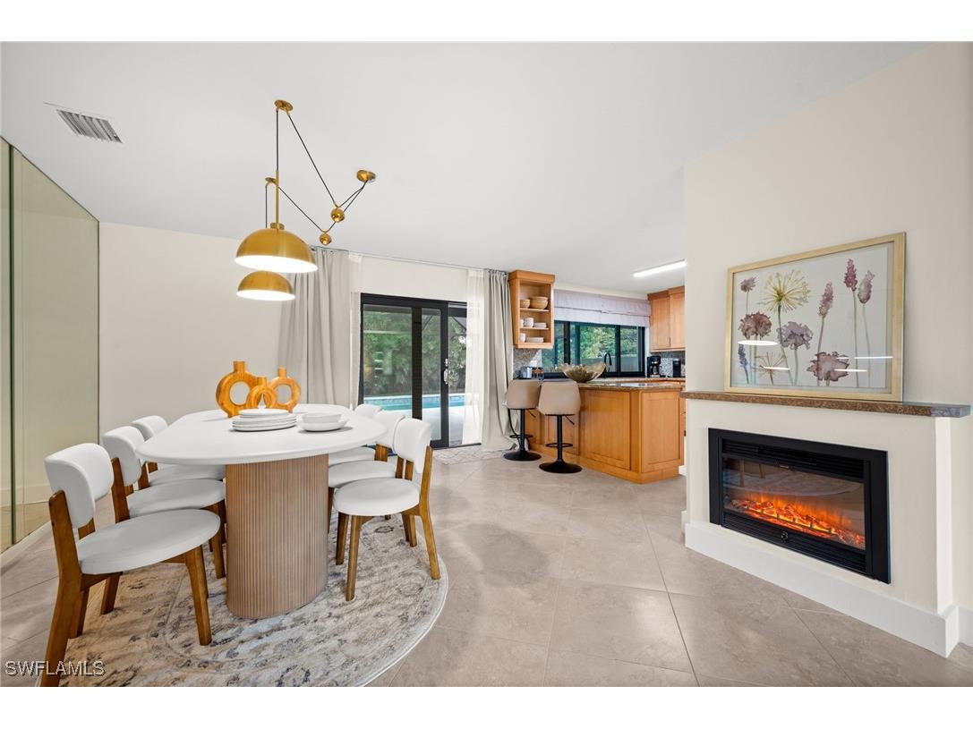 472 Palm River Boulevard Naples FL 34110 225077771 image1