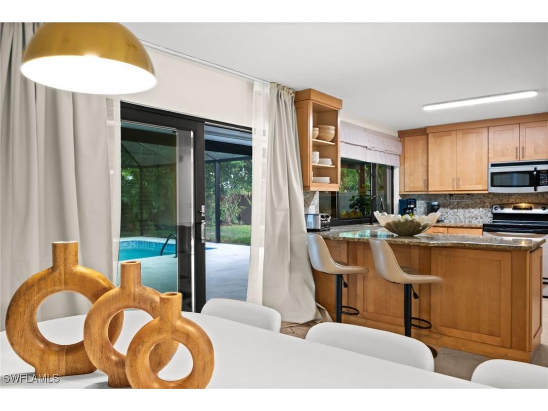 472 Palm River Boulevard Naples FL 34110 225077771 image2