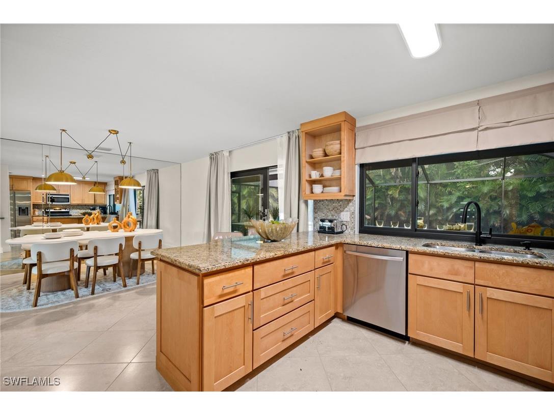 472 Palm River Boulevard Naples FL 34110 225077771 image4