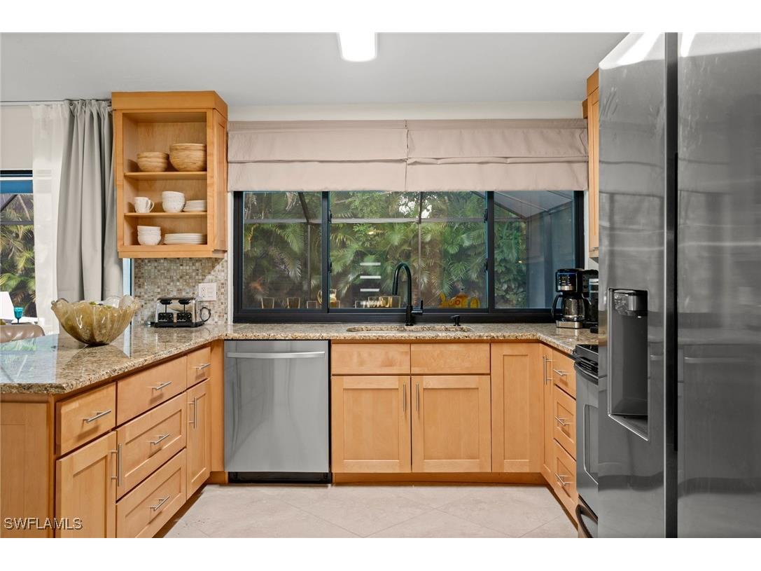 472 Palm River Boulevard Naples FL 34110 225077771 image8