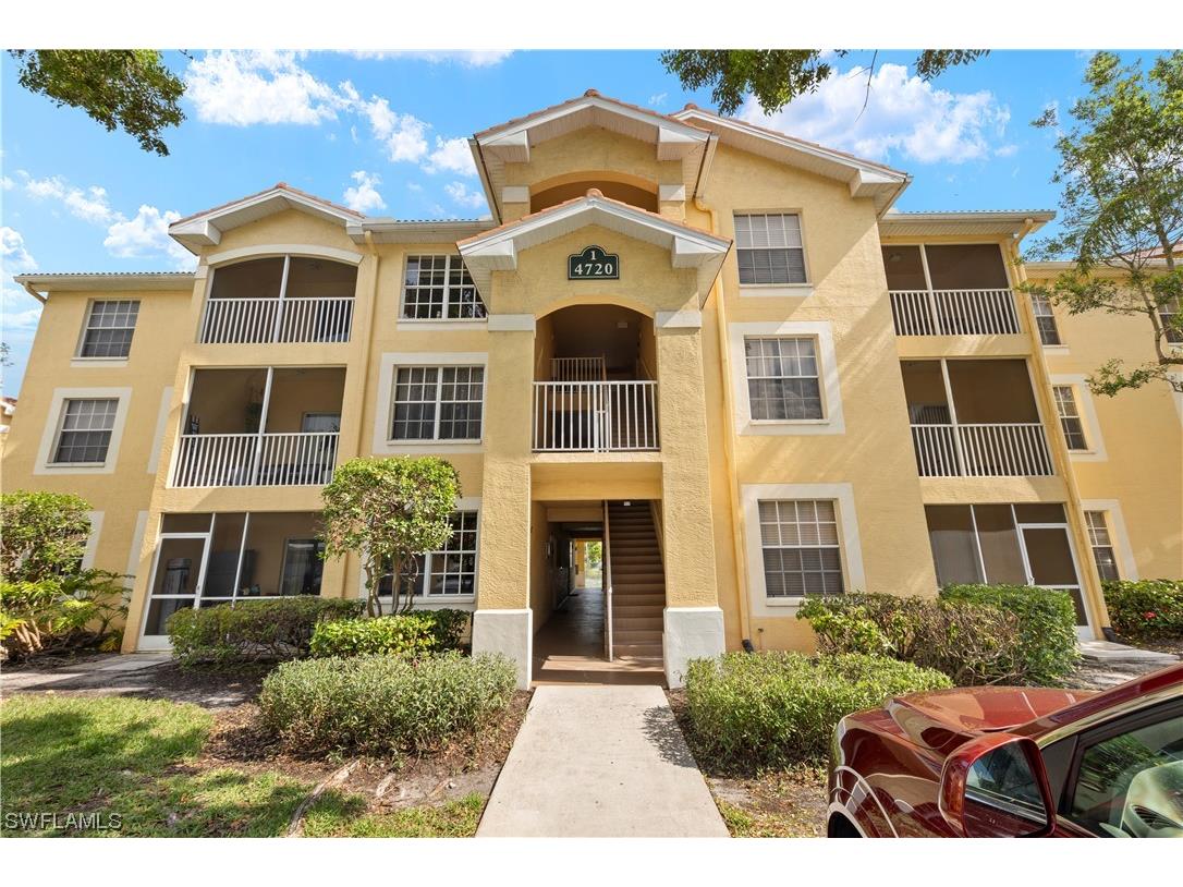 4720 Saint Croix Lane #117 Naples FL 34109 223046474 image1