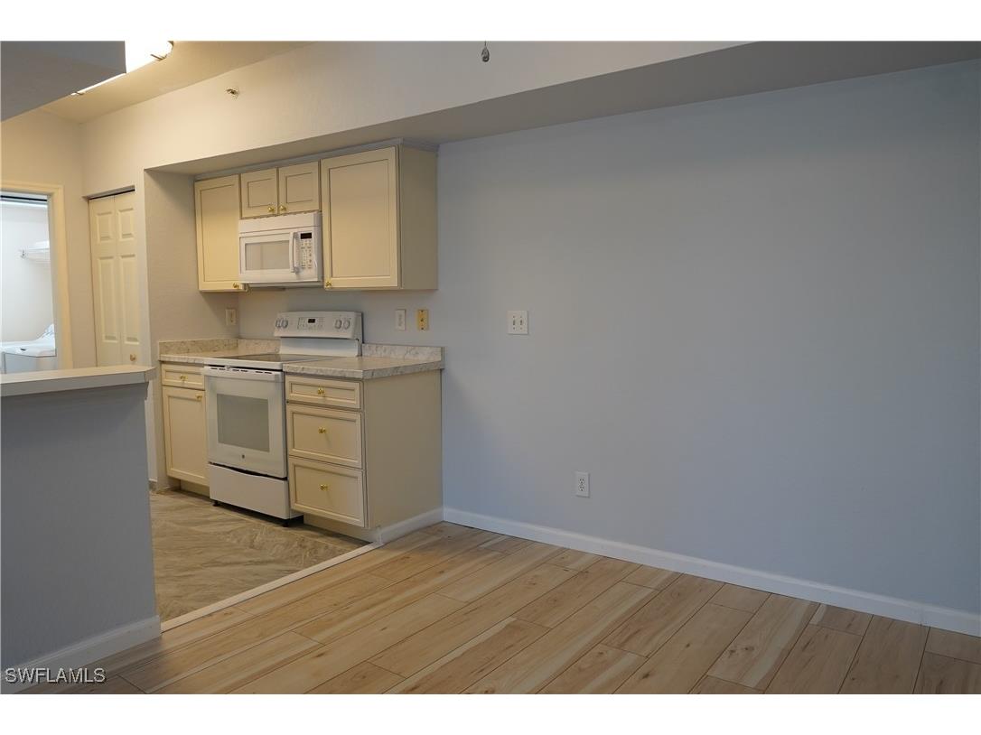 4720 Saint Croix Lane #136 Naples FL 34109 225071157 image5