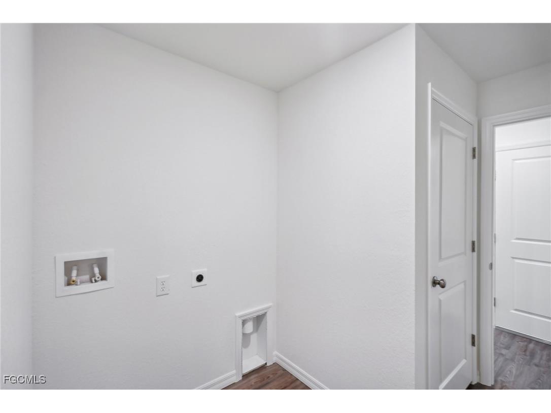 4721 NW 38th Place Cape Coral FL 33993 2025000027 image19