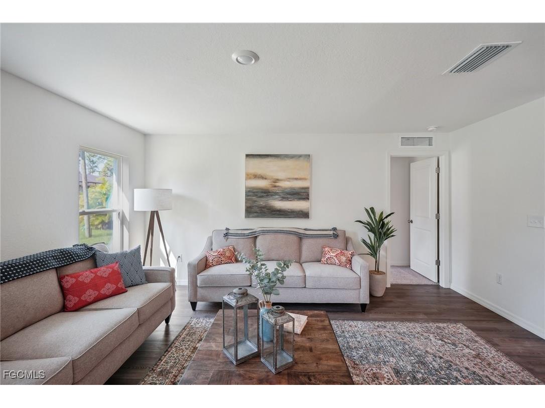 4721 NW 38th Place Cape Coral FL 33993 2025000027 image7