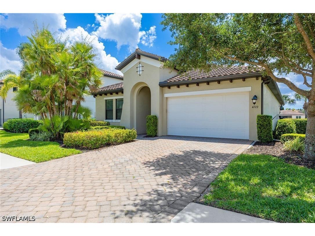 4722 Formosa Drive Naples FL 34119 226016635 image1