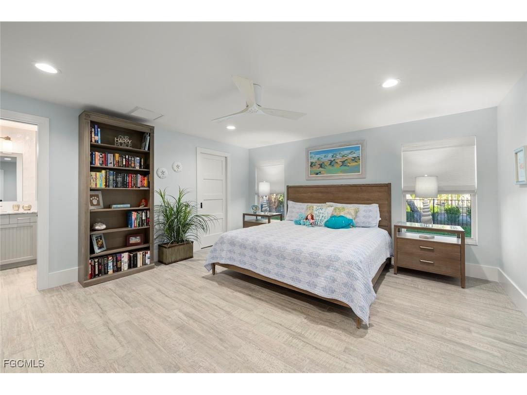 4724 Rue Belle Mer Sanibel FL 33957 2025005232 image25