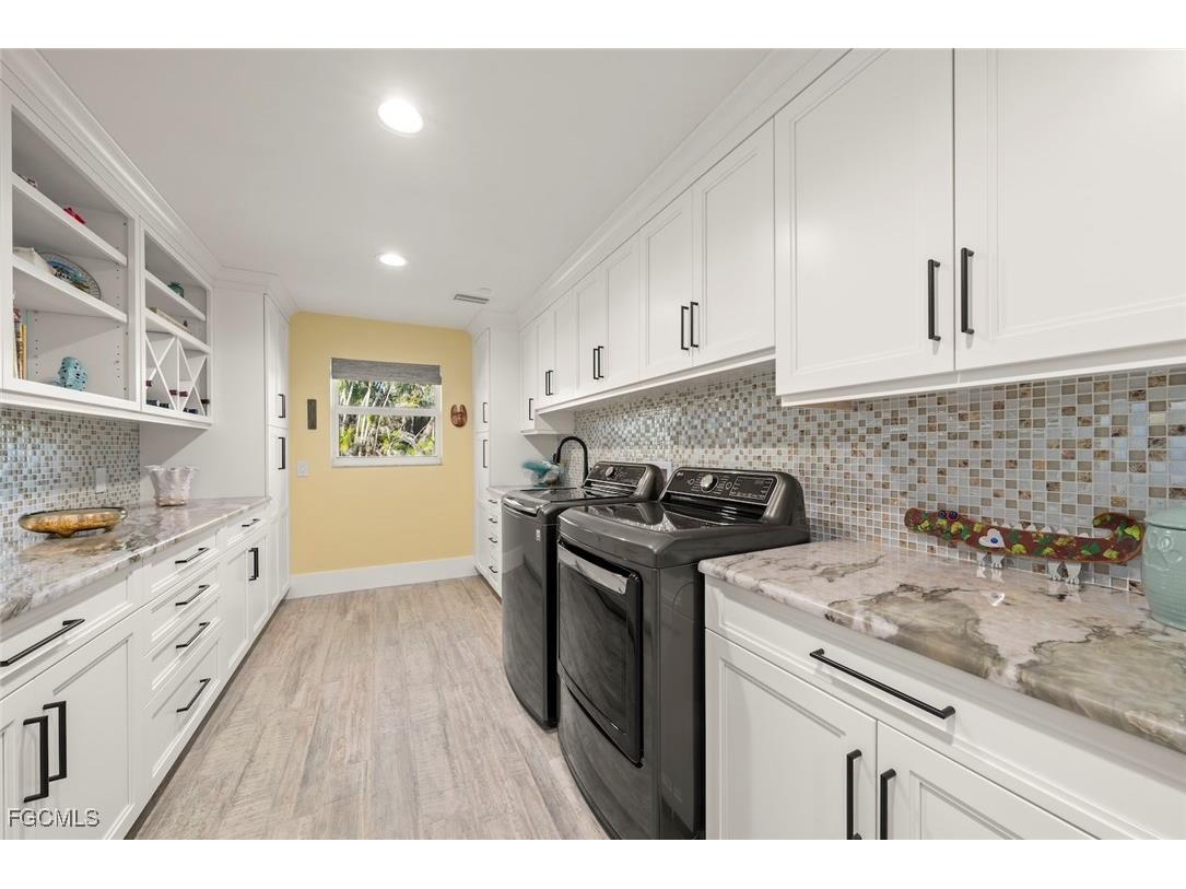 4724 Rue Belle Mer Sanibel FL 33957 2025005232 image39