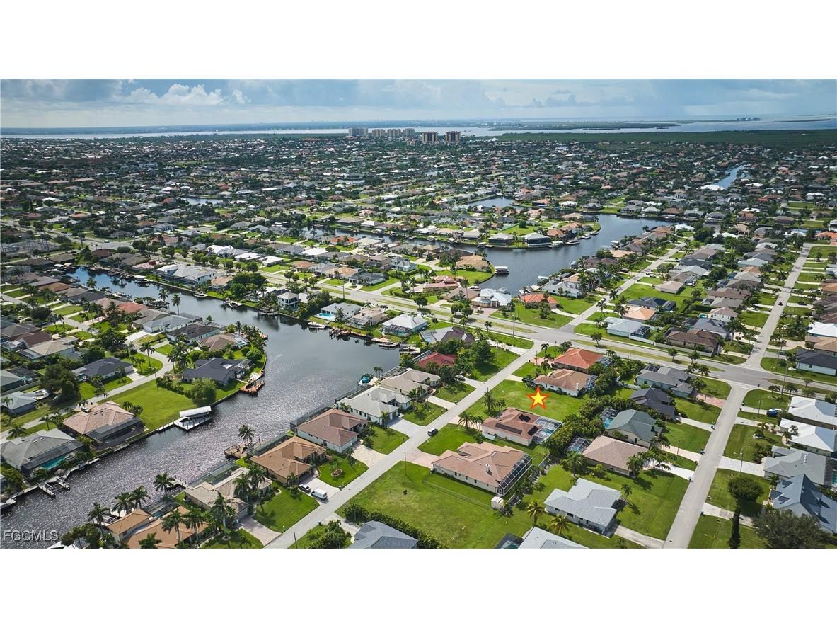 4724 SW 23rd Avenue Cape Coral FL 33914 2025008960 image11