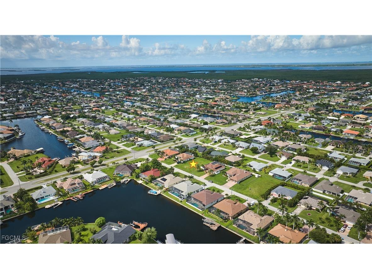 4724 SW 23rd Avenue Cape Coral FL 33914 2025008960 image15