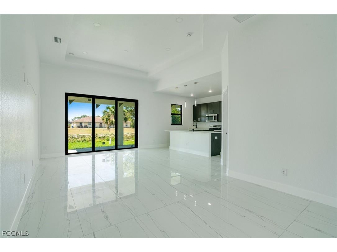 4725/4727 27th Street SW #4727 Lehigh Acres FL 33973 2026006899 image1