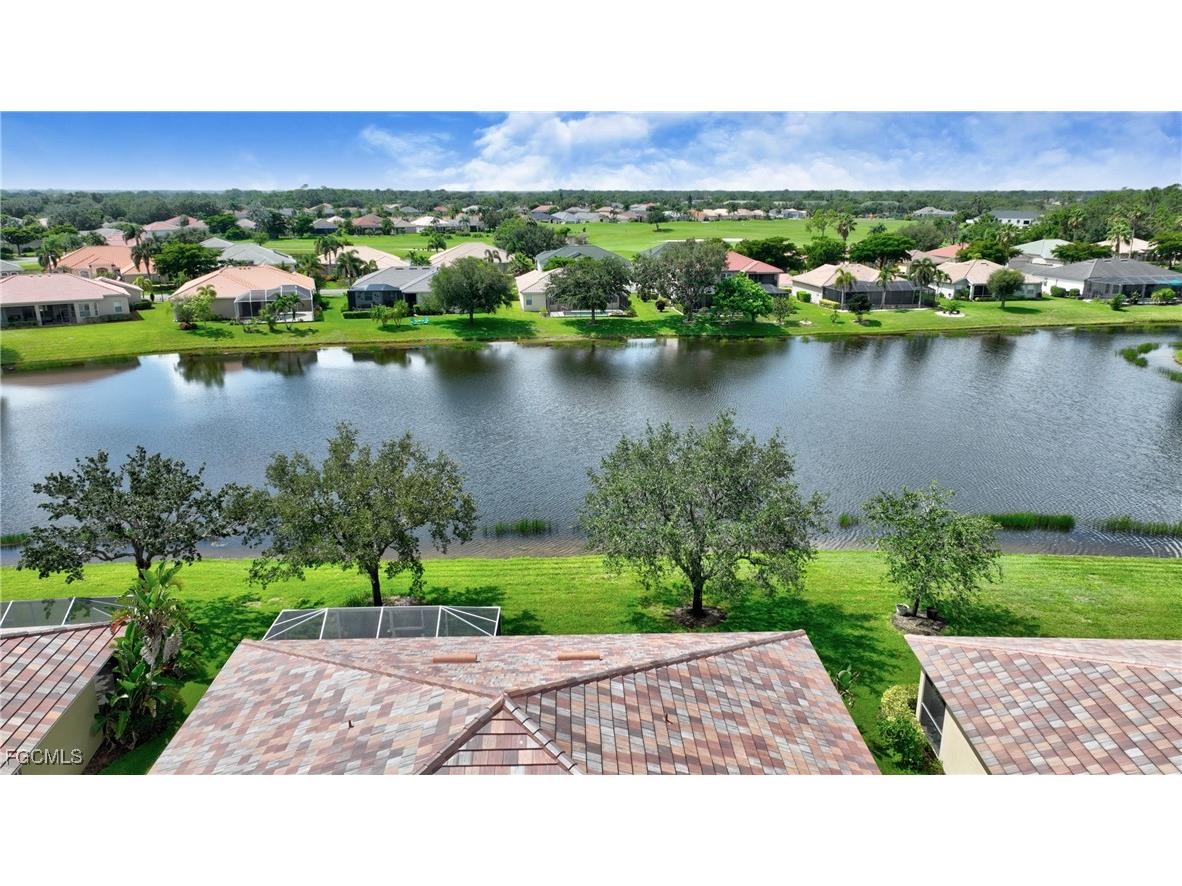 4725 Fairloop Run Lehigh Acres FL 33973 2025019427 image3