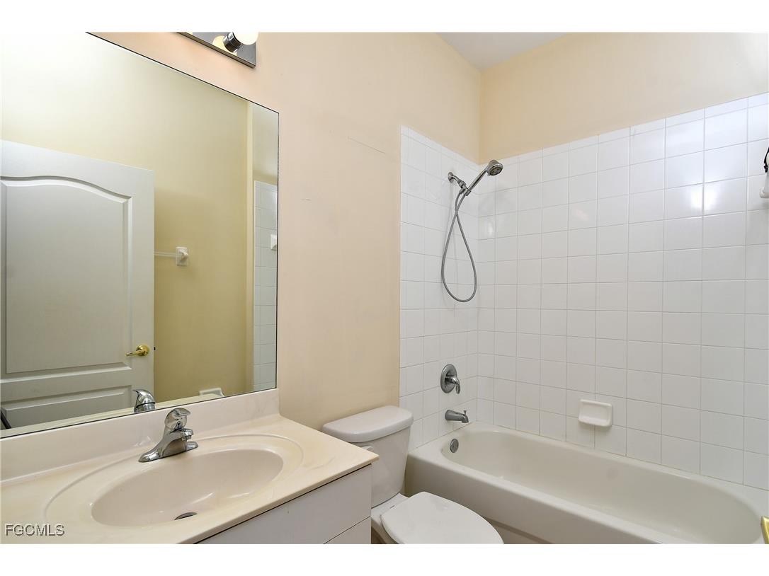 4725 Fairloop Run Lehigh Acres FL 33973 2025019427 image6