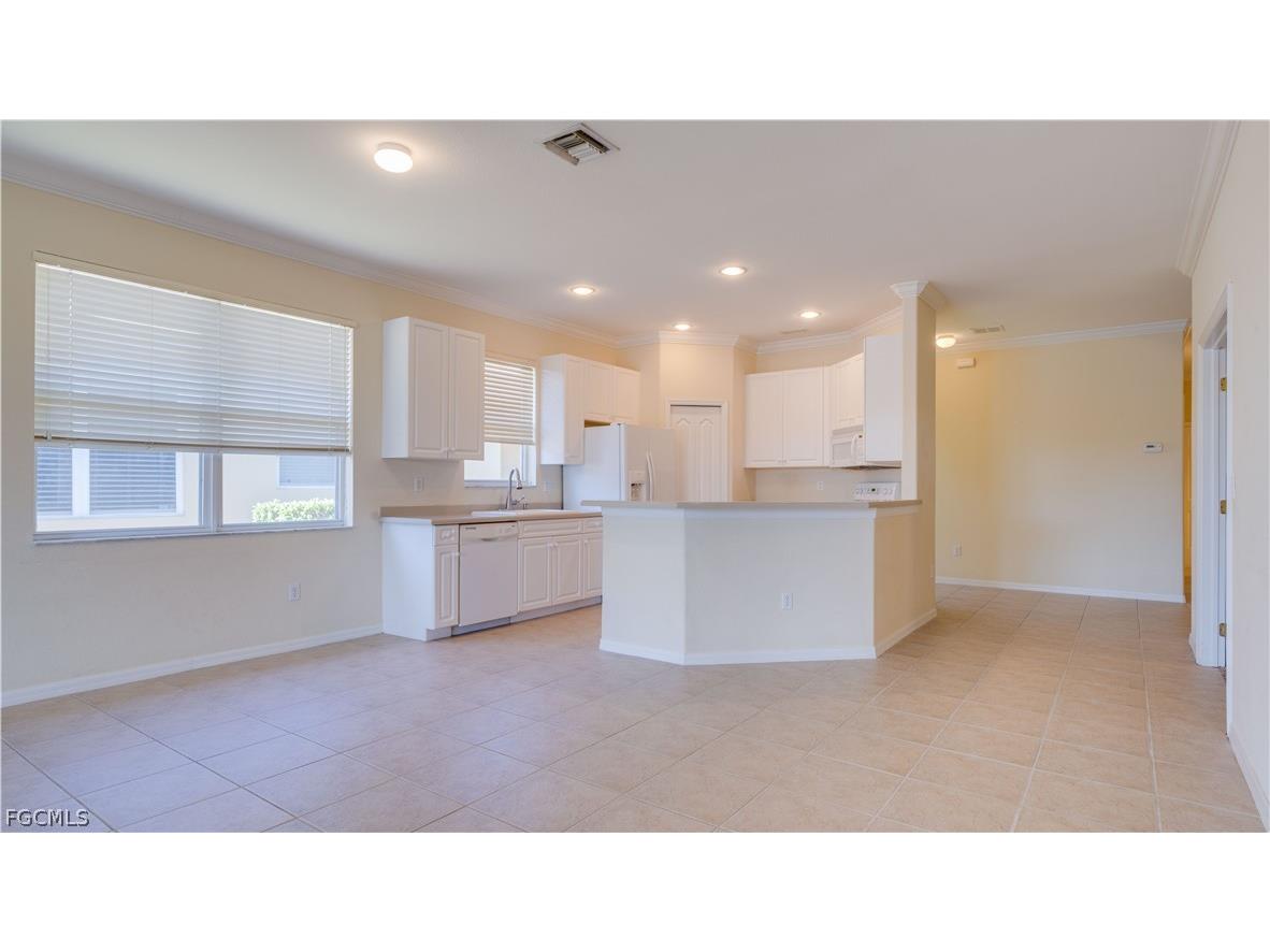 4725 Fairloop Run Lehigh Acres FL 33973 2026008223 image5