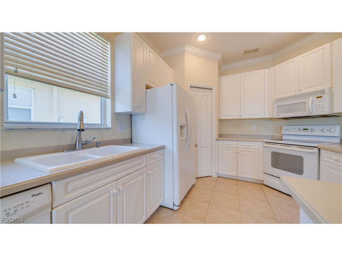 4725 Fairloop Run Lehigh Acres FL 33973 2026008223 image6