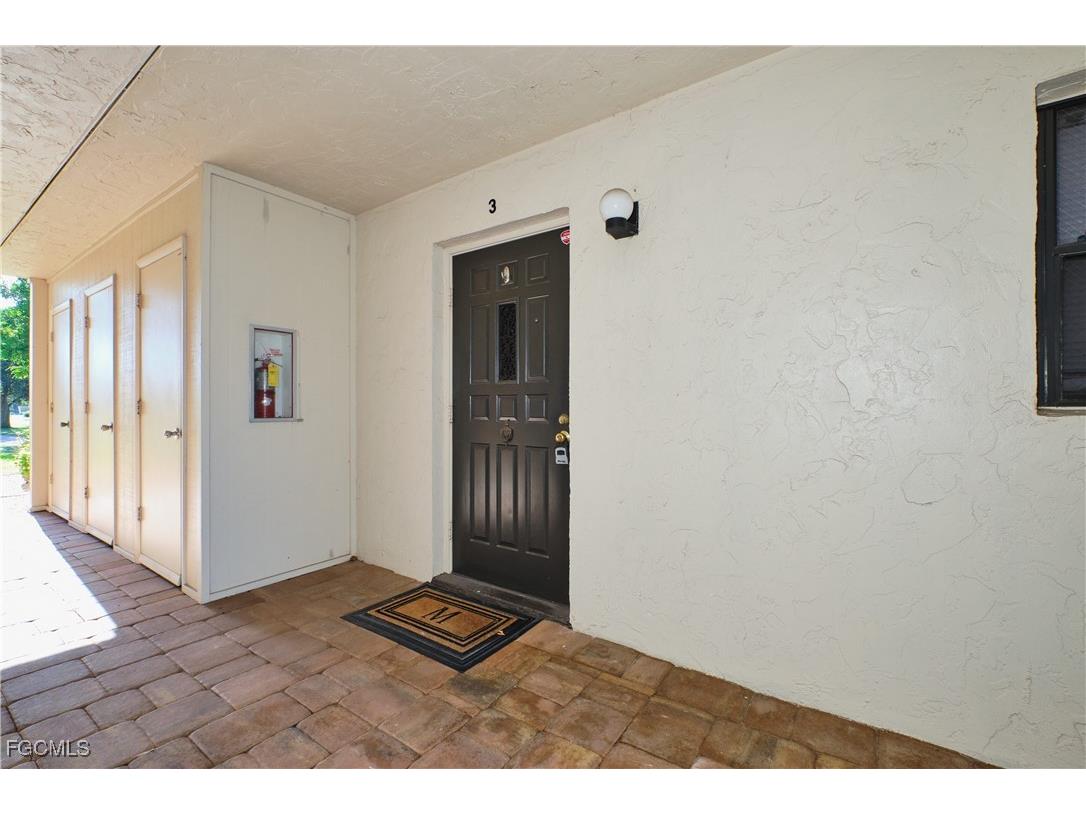 4728 Orange Grove Boulevard #3 North Fort Myers FL 33903 2025007963 image3
