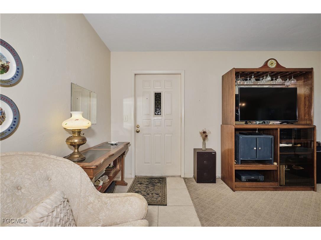 4728 Orange Grove Boulevard #3 North Fort Myers FL 33903 2025007963 image4