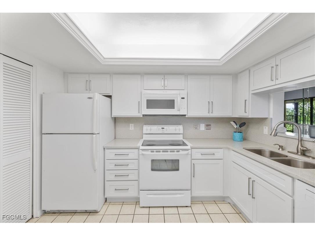 4728 Orange Grove Boulevard #8 North Fort Myers FL 33903 2025011069 image13