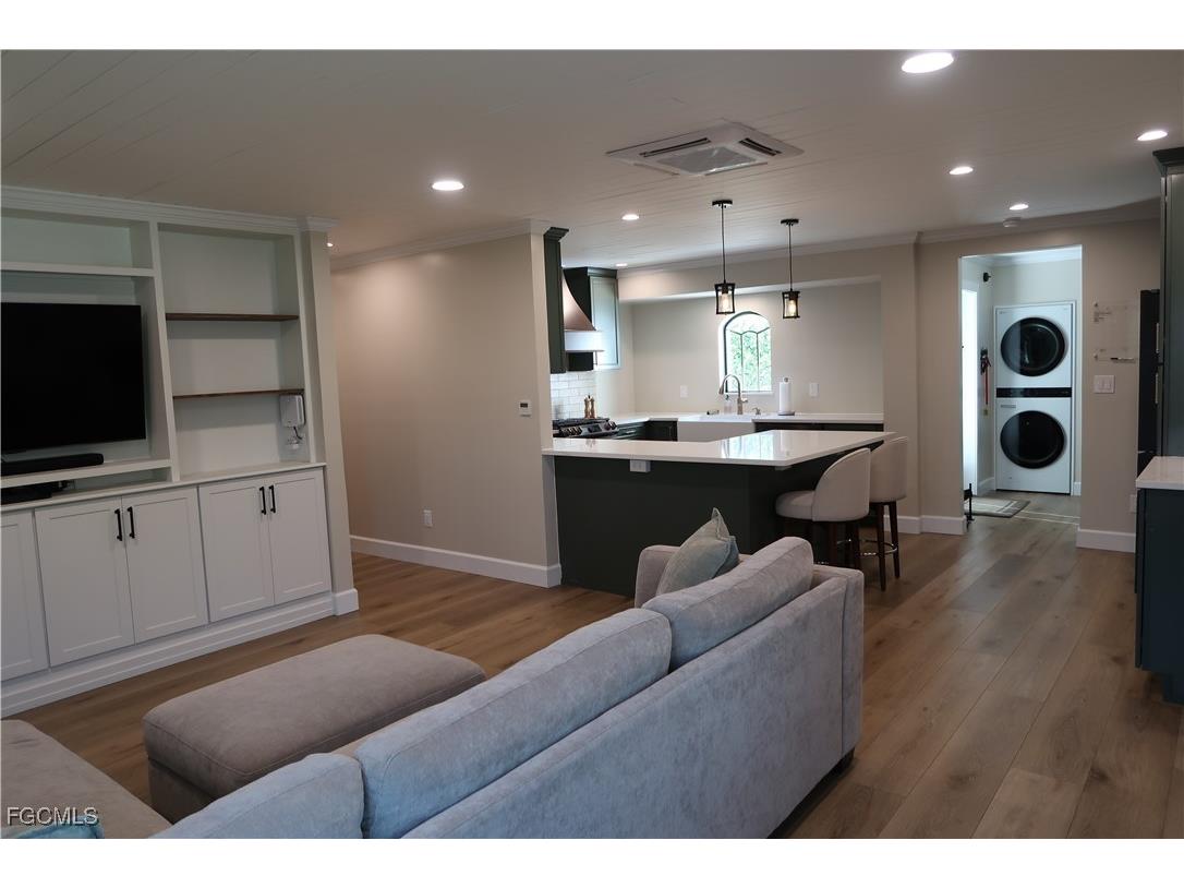 4729 Spring Creek Drive Bonita Springs FL 34134 2025026344 image3