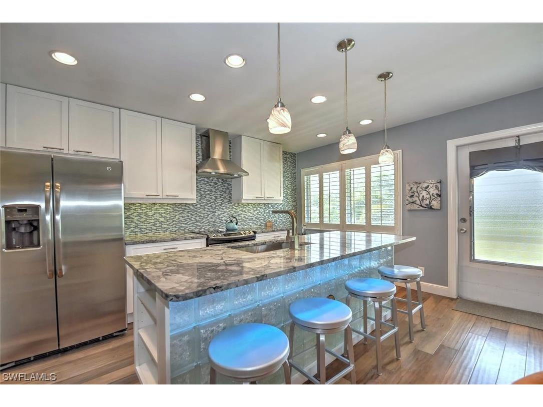 473 12th Avenue S #B11 Naples FL 34102 223063984 image1