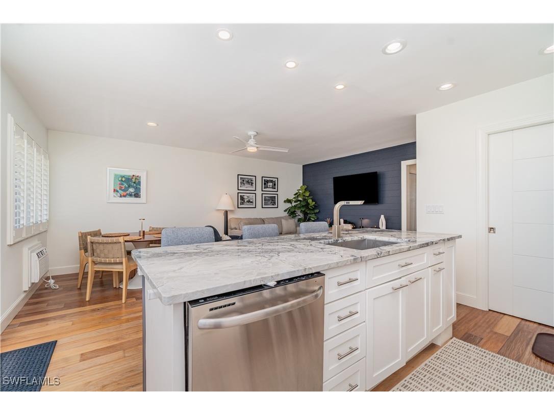 473 12th Avenue S #B11 Naples FL 34102 225078297 image6