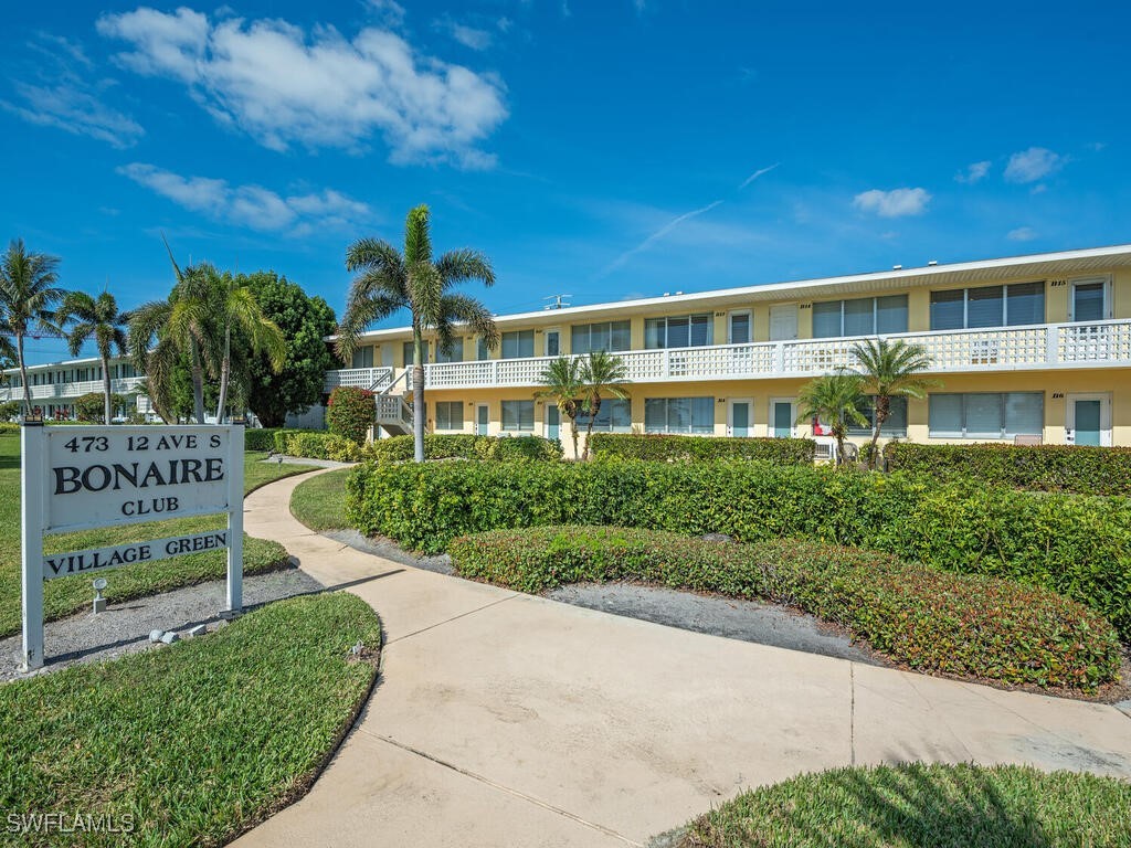 473 12th Avenue S #B13 Naples FL 34102 226005469 image1