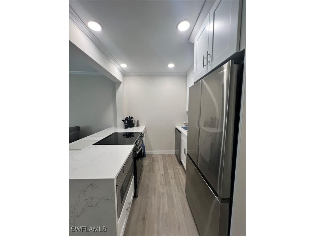 473 12th Avenue S #B6 Naples FL 34102 226002118 image1