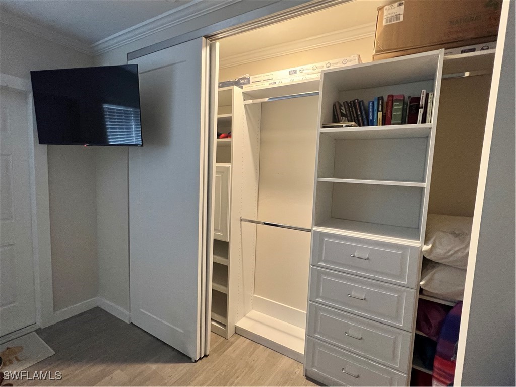 473 12th Avenue S #B6 Naples FL 34102 226002118 image7