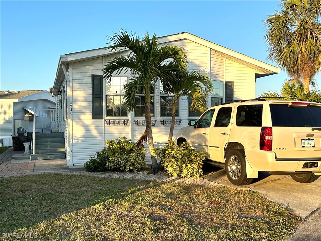 4730 Lantern Lane W Estero FL 33928 223019021 image1