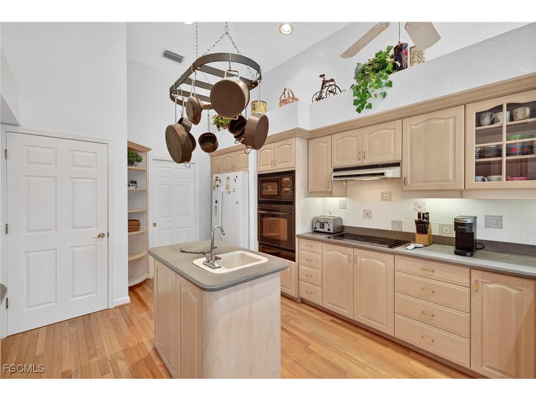 4731 Ruelle Sanibel FL 33957 2025014026 image14