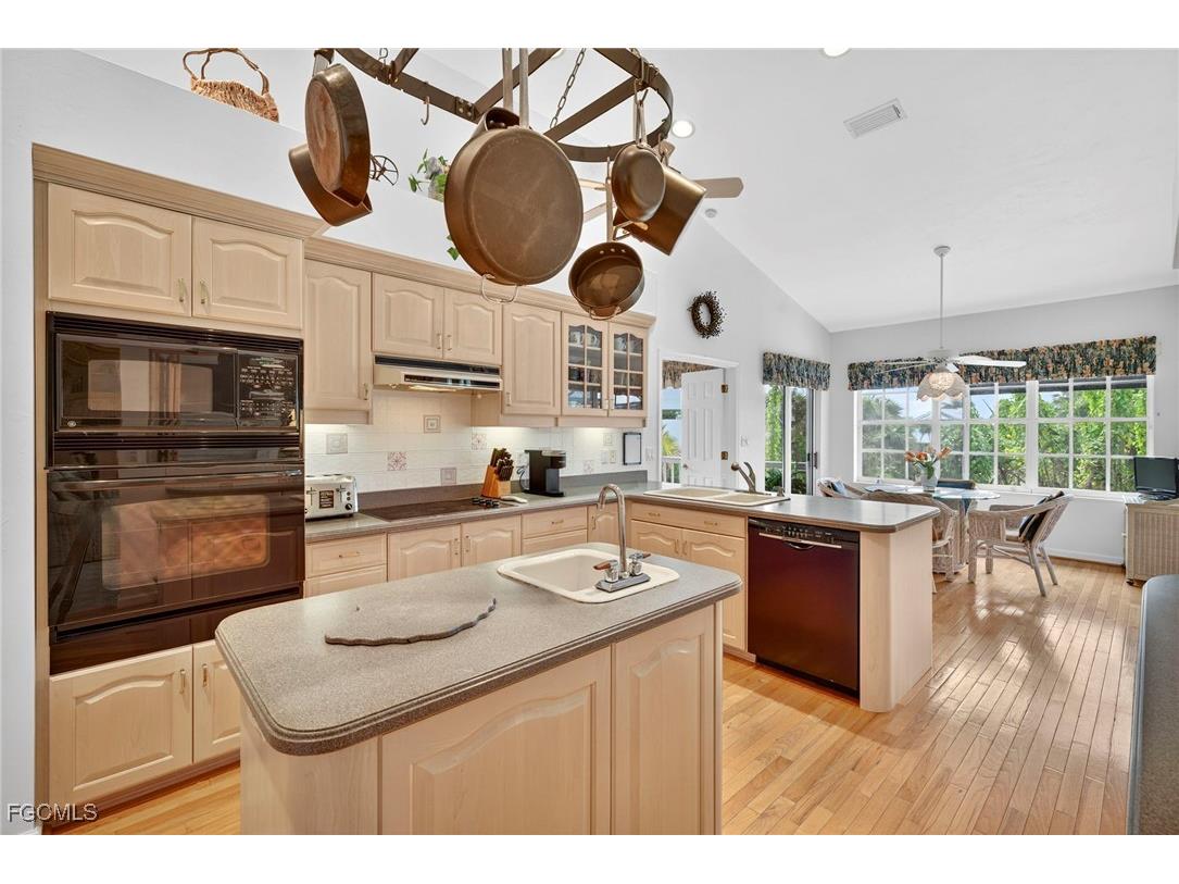 4731 Ruelle Sanibel FL 33957 2025014026 image17