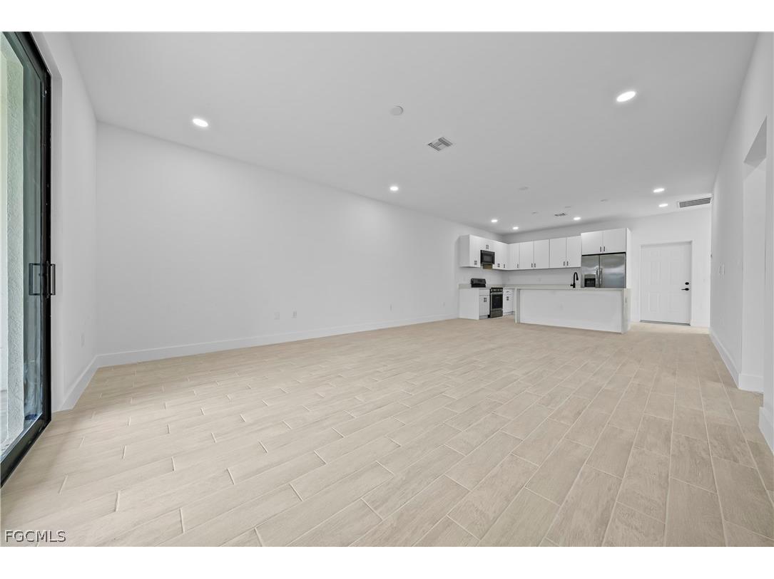 4733-4735 27th Street SW Lehigh Acres FL 33973 2026013449 image4