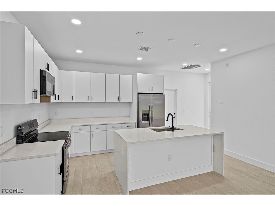 4733-4735 27th Street SW Lehigh Acres FL 33973 2026013449 image6