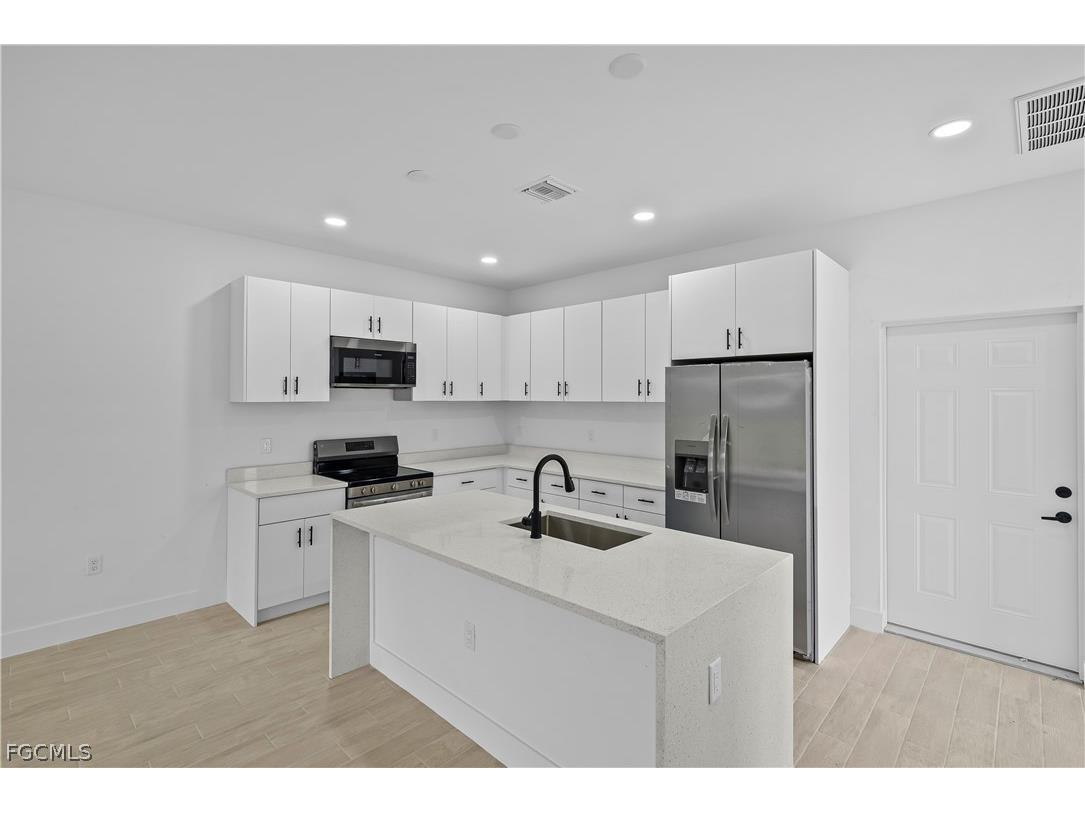 4733-4735 27th Street SW Lehigh Acres FL 33973 2026013449 image8