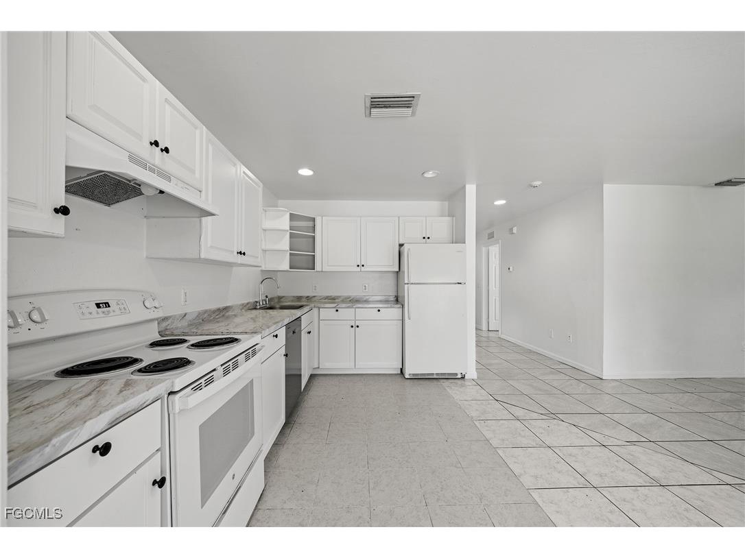 4735 30th Street SW Lehigh Acres FL 33973 2025008691 image7