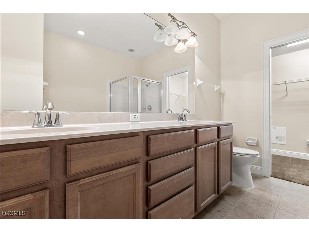 4736 Swordfish Way Palm Harbor FL 34684 2025012220 image15