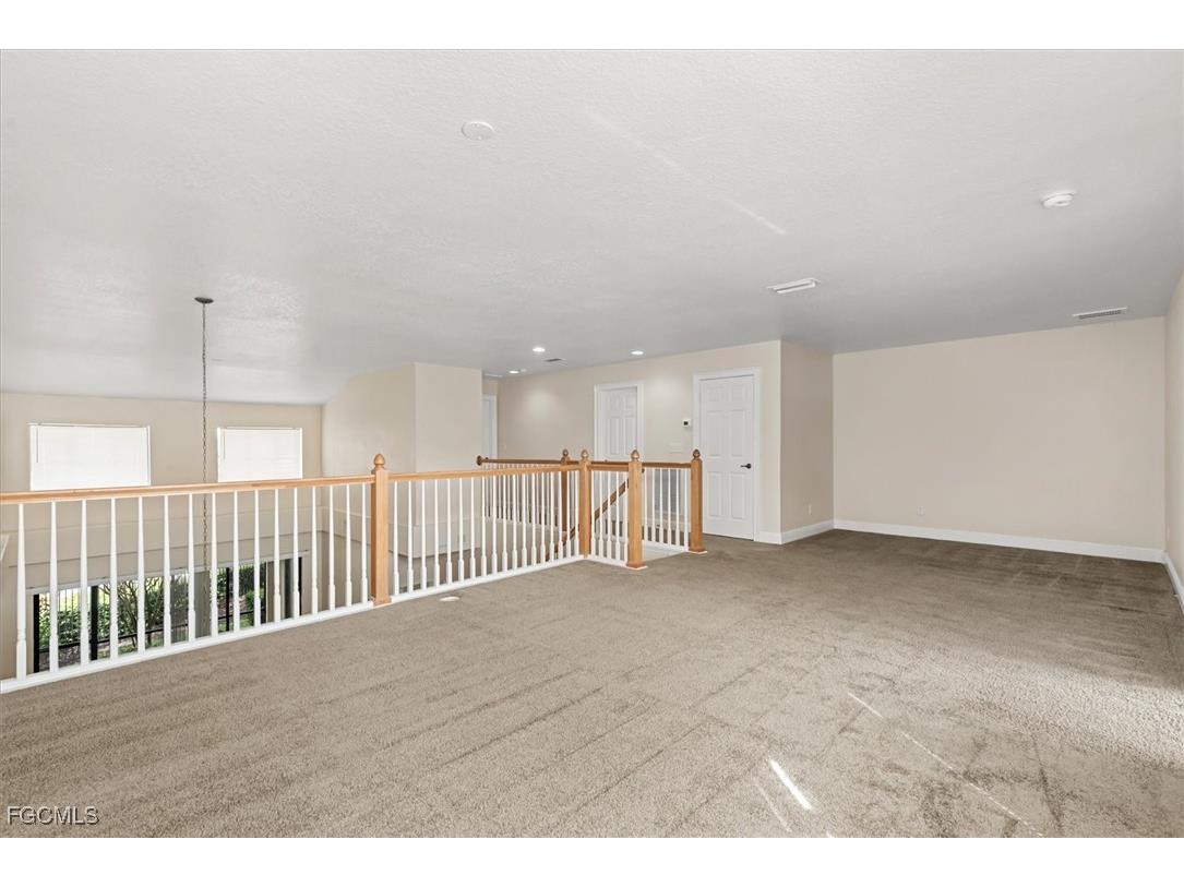 4736 Swordfish Way Palm Harbor FL 34684 2025012220 image18