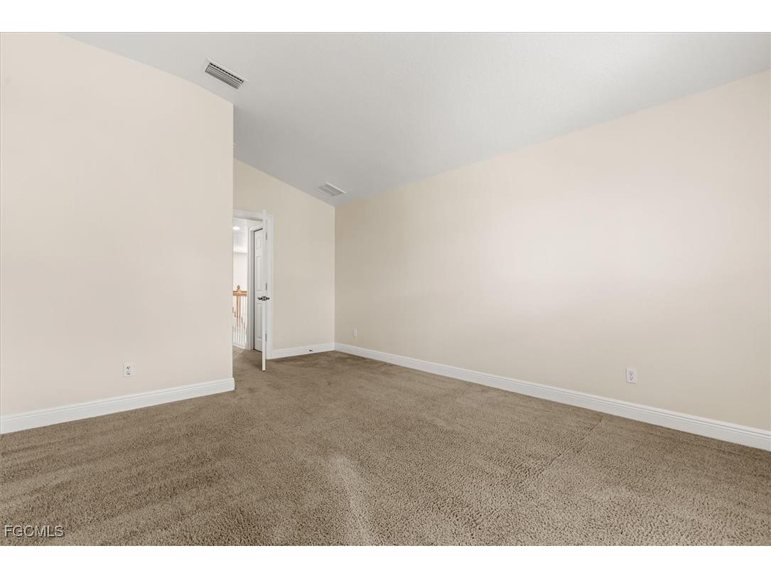 4736 Swordfish Way Palm Harbor FL 34684 2025012220 image24