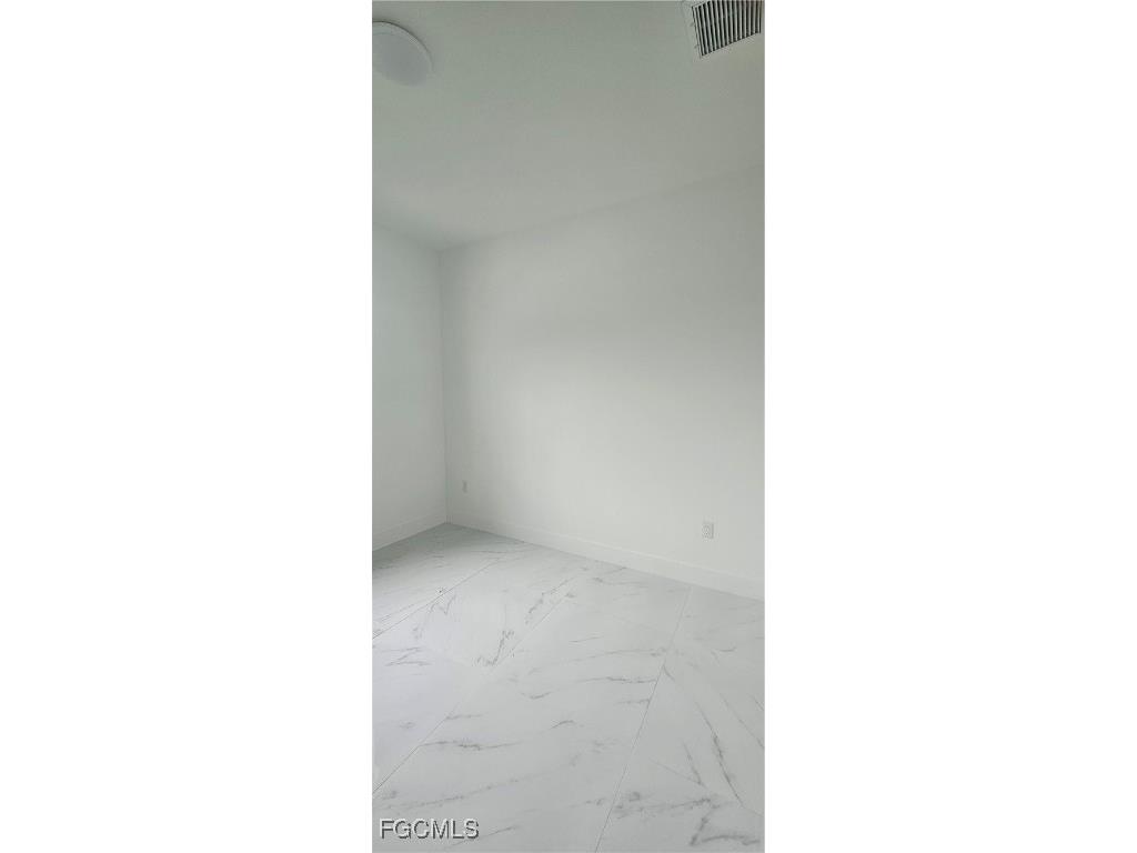 4737 14th Street SW Lehigh Acres FL 33973 2025011422 image6