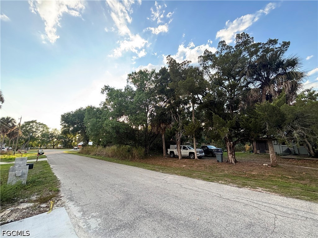 4737 Tammie Lane Fort Myers FL 33905 2026014603 image5