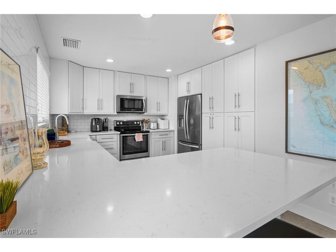 474 Lake Murex Circle Sanibel FL 33957 226000041 image27