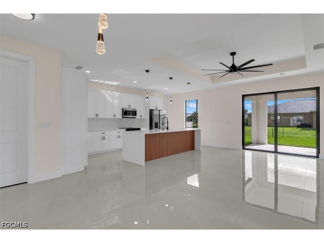 474 NE 2nd Place Cape Coral FL 33909 2026022031 image11
