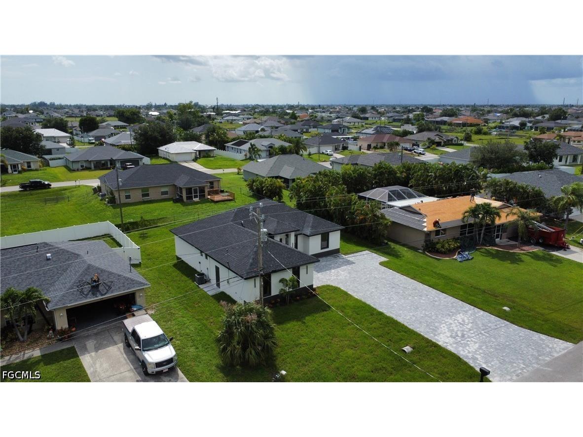 474 NE 2nd Place Cape Coral FL 33909 2026022031 image16