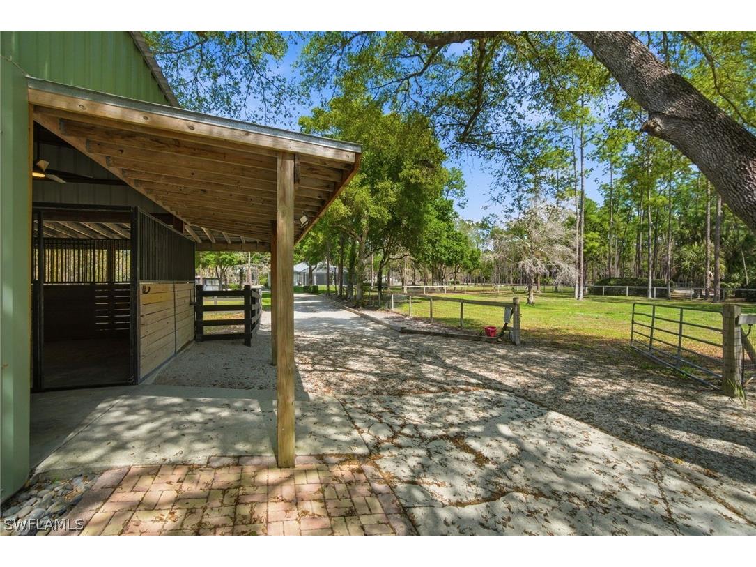 4740 5th Avenue SW Naples FL 34119 226008635 image39