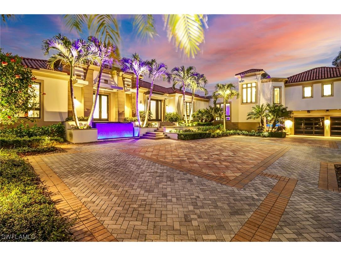 4740 Gulf Shore Boulevard N Naples FL 34103 223023768 image1