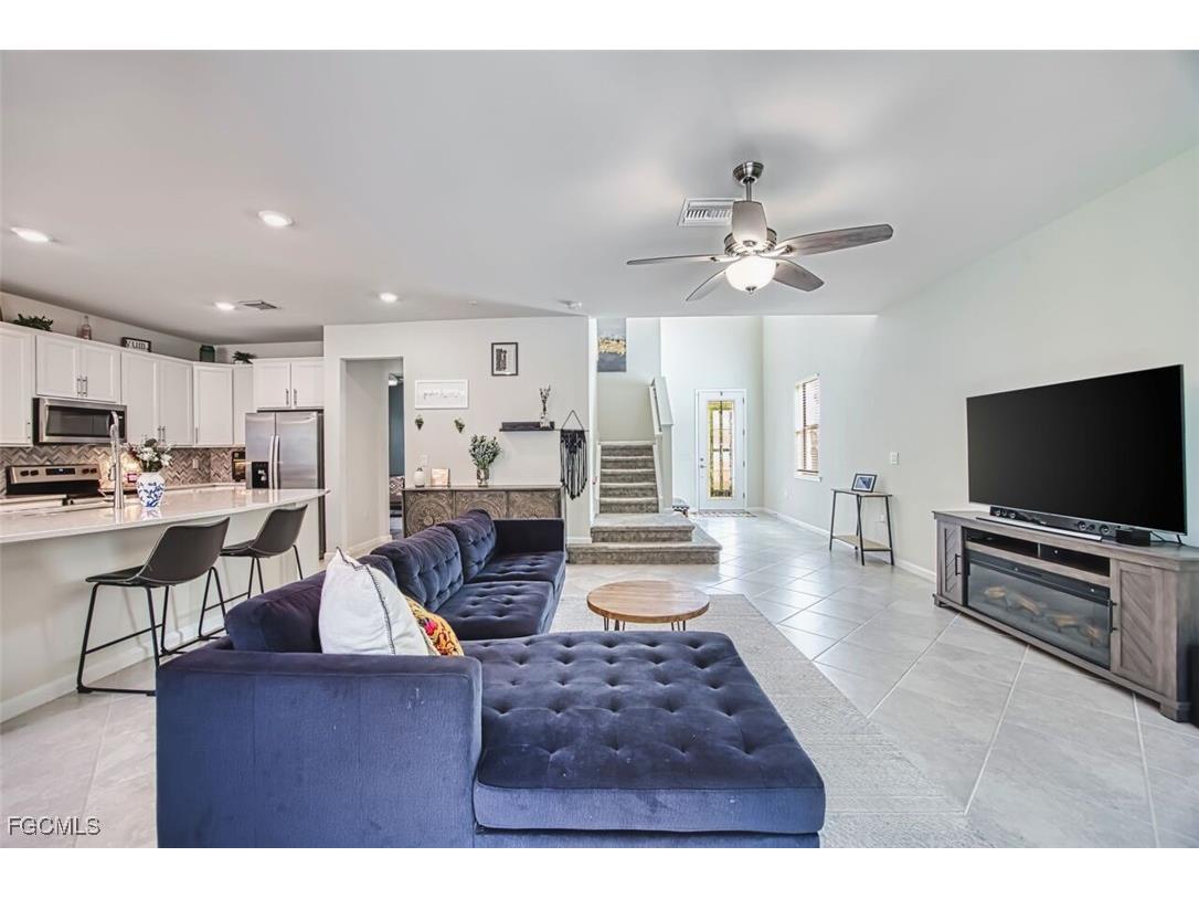 4740 Sea Eagle Court Fort Myers FL 33966 2026005603 image8