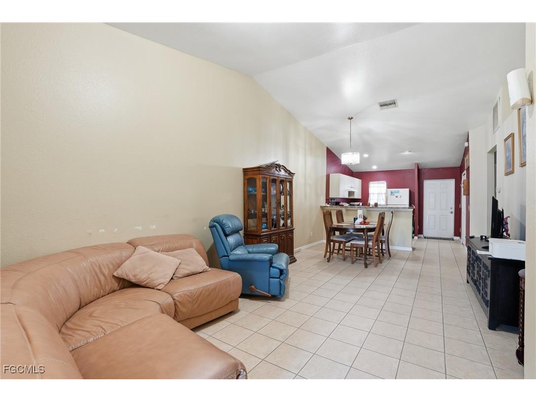 4741/4743 27th Street SW Lehigh Acres FL 33973 2025020474 image4