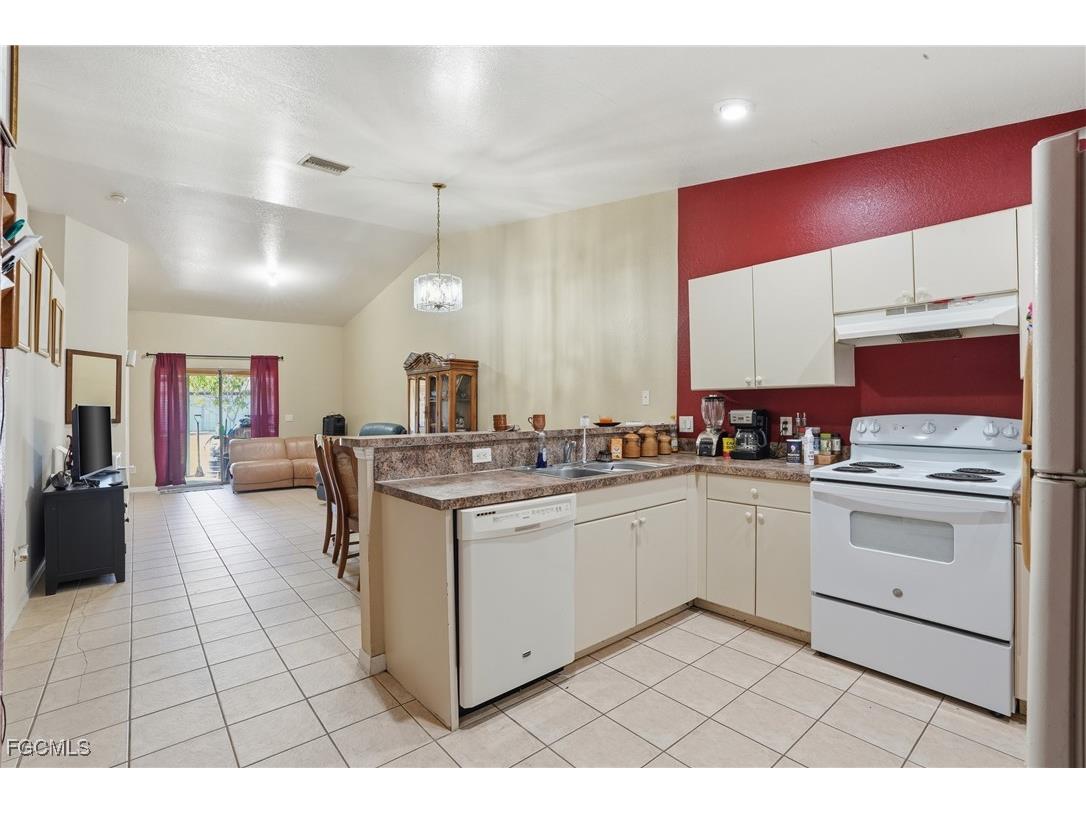 4741/4743 27th Street SW Lehigh Acres FL 33973 2025020474 image9