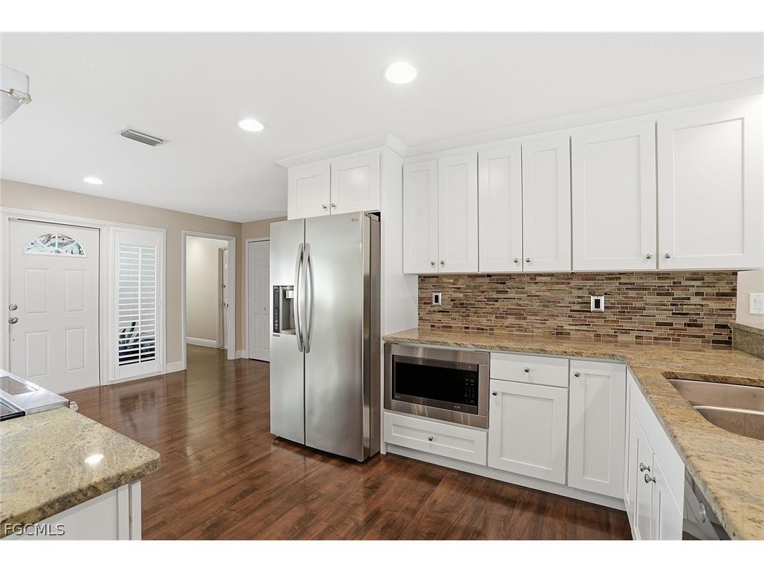 4742 Santa Del Rae Avenue Fort Myers FL 33901 2026013564 image10