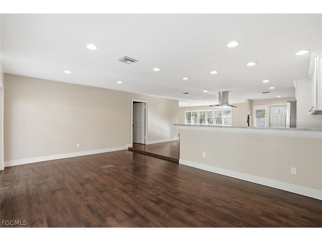 4742 Santa Del Rae Avenue Fort Myers FL 33901 2026013564 image14