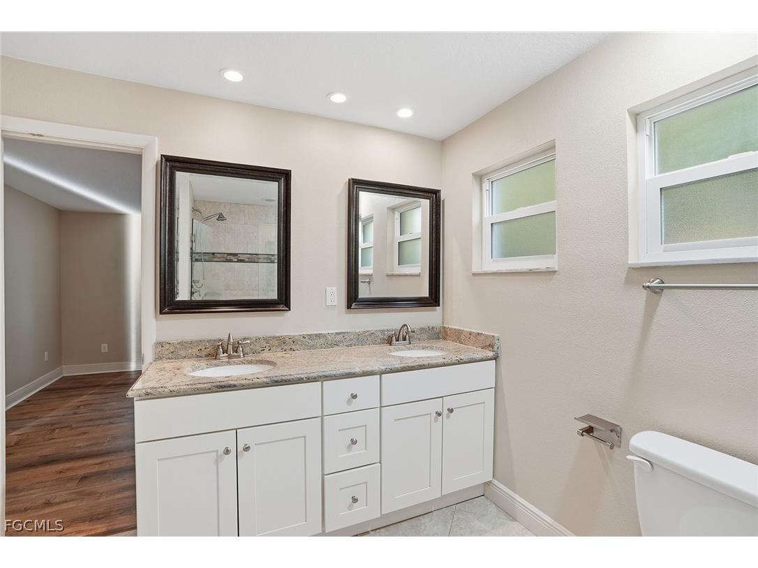 4742 Santa Del Rae Avenue Fort Myers FL 33901 2026013564 image21